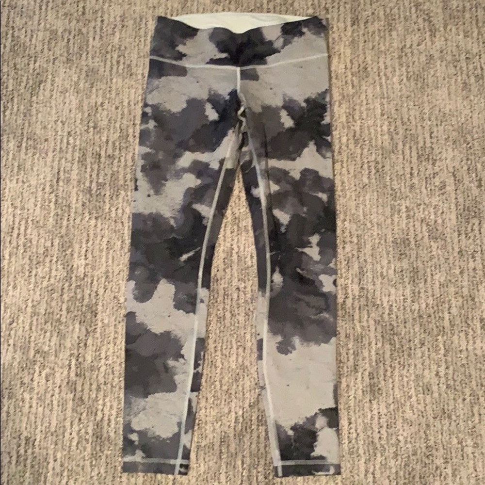 Lululemon leggings - size 6